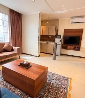 Haql Apartment | نصف القمر للشقق المخدومة
