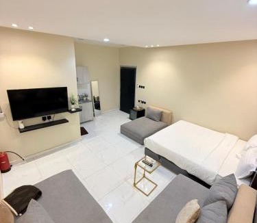 Al Khobar Apartment | هابي رومز 2