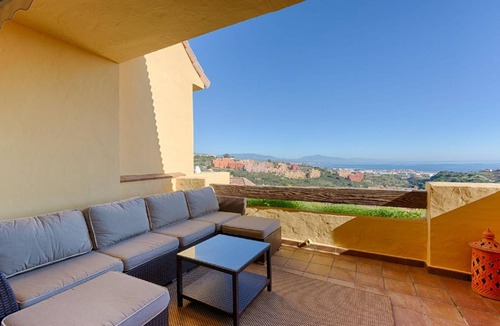 Castillo de Sabinillas Apartment | 100 m² Apartment ∙ 2 bedrooms ∙ 4 guests