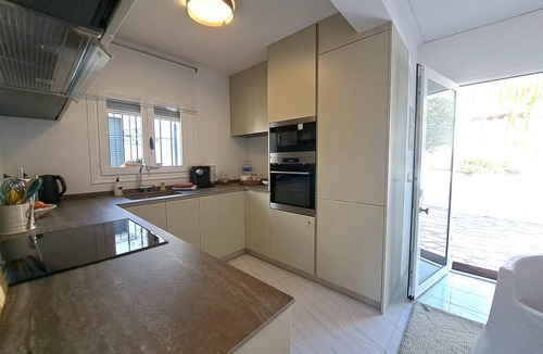 Arnella House | 100 m² House ∙ 2 bedrooms ∙ 4 guests