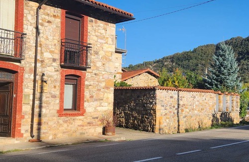 Los Barrios de Luna House | 100 m² House ∙ 3 bedrooms ∙ 5 guests