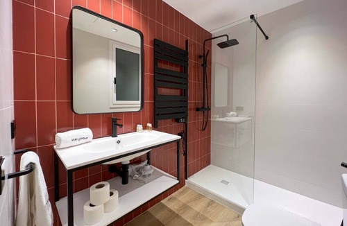 El Putget i Farro Apartment | 102 m² Apartment ∙ 3 bedrooms ∙ 5 guests