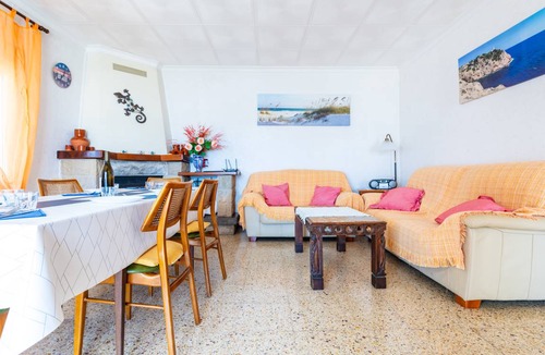 Vinaros House | 110 m² House ∙ 3 bedrooms ∙ 6 guests