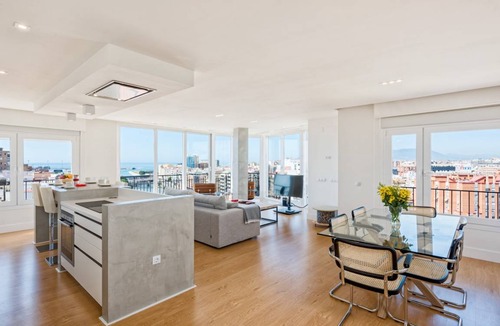 Ensanche Centro Apartment | 130 m² Apartment ∙ 2 bedrooms ∙ 4 guests