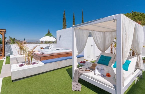 Torrox House | 130 m² House ∙ 4 bedrooms ∙ 8 guests