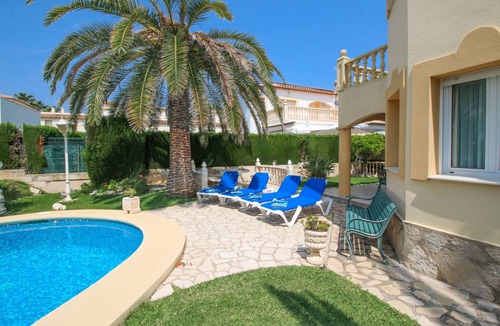 Denia Villa | 135 m² Villa ∙ 2 bedrooms ∙ 4 guests