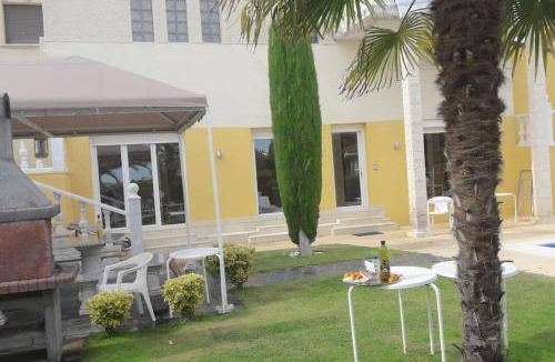 Mostoles Apartment | 15 m² Apartment ∙ 3 bedrooms ∙ 5 guests