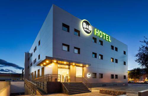 Suroeste Hotel | 15 m² Hotel ∙ 127 guests