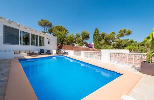 Cala Vadella Villa | 150 m² Villa ∙ 4 bedrooms ∙ 5 guests