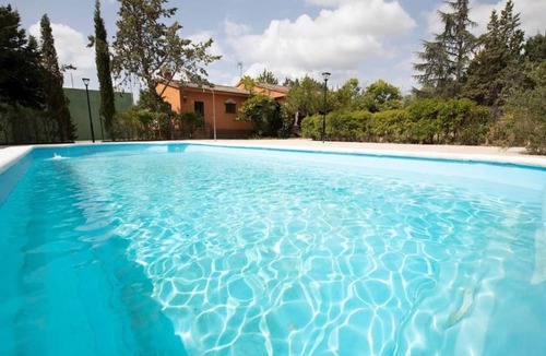 San Martin de Valdeiglesias Villa | 180 m² Villa ∙ 5 bedrooms ∙ 14 guests