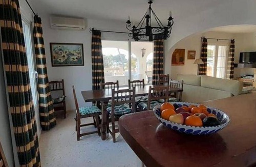 Arnella Villa | 1800 m² Villa ∙ 5 bedrooms ∙ 10 guests