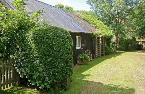 Abbess Roding Cottage | 2 Bed in Biddenden (oc-cb559)