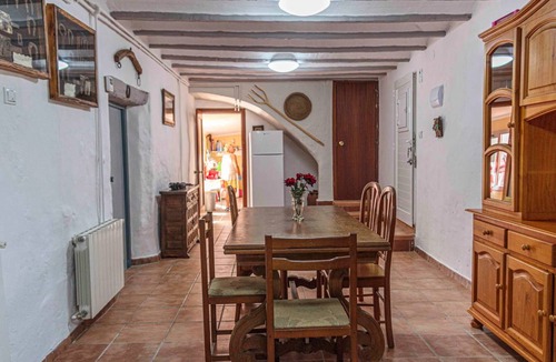 Albentosa House | 200 m² House ∙ 6 bedrooms ∙ 12 guests