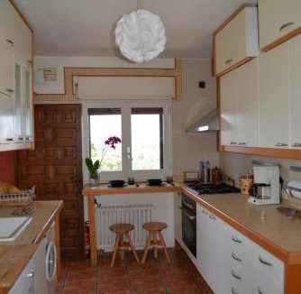 Galapagar Apartment | 200 m² Serviced apartment ∙ 4 bedrooms ∙ 8 guests