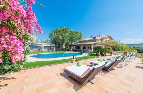 Muro Villa | 220 m² Villa ∙ 8 bedrooms ∙ 16 guests