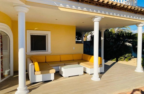 Els Poblets House | 234 m² House ∙ 4 bedrooms ∙ 8 guests