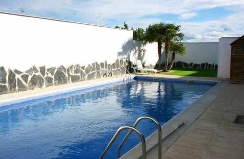 Galvez House | 270 m² House ∙ 4 bedrooms ∙ 11 guests