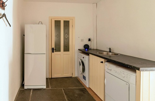 Haverfordwest Cottage | 3 bedroom accommodation in Mathry