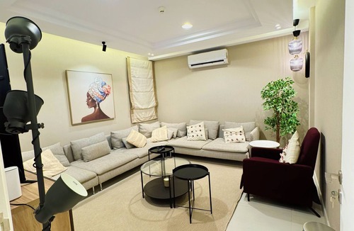 Mecca Apartment | 3-bedroom apartment in brilliant Makkah with AC, WiFi