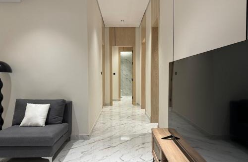 Al Malaz Apartment | 3-Bedroom Ground Floor Apartment - 2B