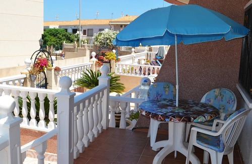 Orihuela Costa House | 3-Bedroom Holiday Home Wifi Communal Pool Walking Distance To Beach &Restaurants