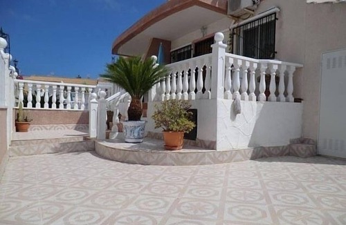 Orihuela Costa House | 3-Bedroom Holiday Home Wifi Communal Pool Walking Distance To Beach &Restaurants