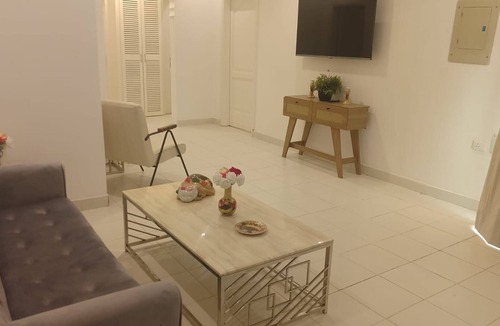 Hera Street Apartment | 3 Bedroom Penthouse Lily 4