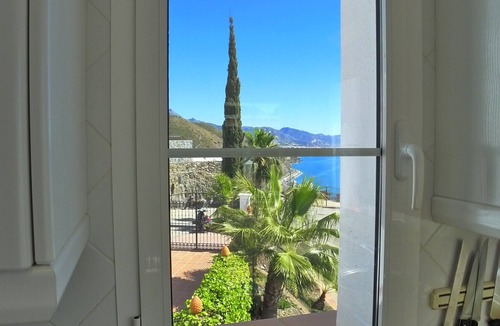 Torrox Costa Villa | 3 Bedrooms | Villa Ladera | CG R999