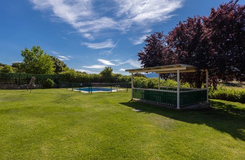 Burgohondo House | 300 m² House ∙ 8 bedrooms ∙ 25 guests