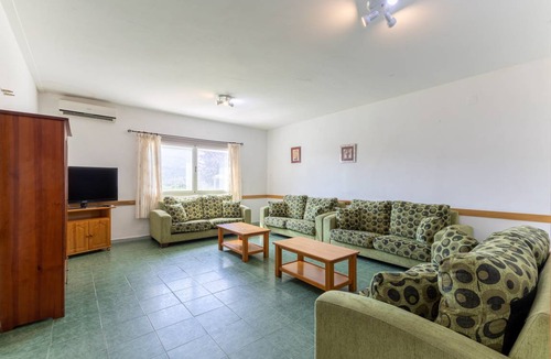 Burgohondo House | 300 m² House ∙ 8 bedrooms ∙ 25 guests
