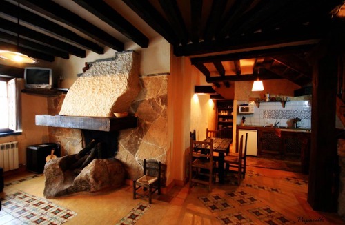 Bermellar House | 350 m² House ∙ 8 bedrooms ∙ 16 guests
