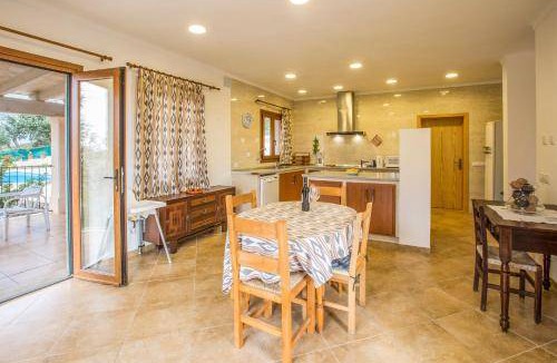 Sant Joan Villa | 350 m² Villa ∙ 3 bedrooms ∙ 6 guests