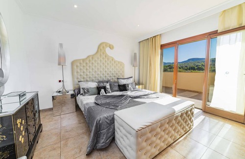 Alcudia Villa | 350 m² Villa ∙ 5 bedrooms ∙ 10 guests