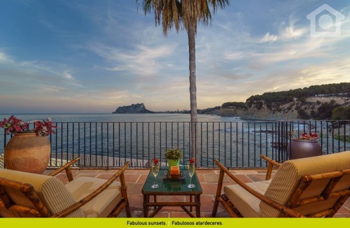 Benissa Coast Villa | 350 m² Villa ∙ 6 bedrooms ∙ 12 guests