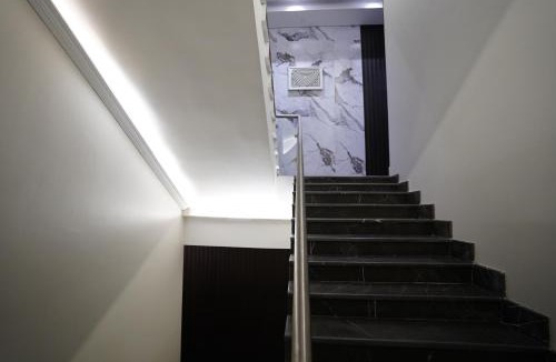 King Abdul Aziz Road Apartment | 3BR next to stars avenue
