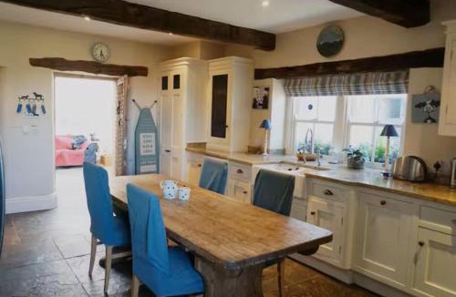 Peak District House | 4 Bed in Castleton oc-s36311