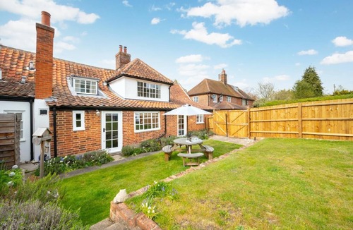 Westleton Cottage | 4 Bed in Westleton (oc-holc)
