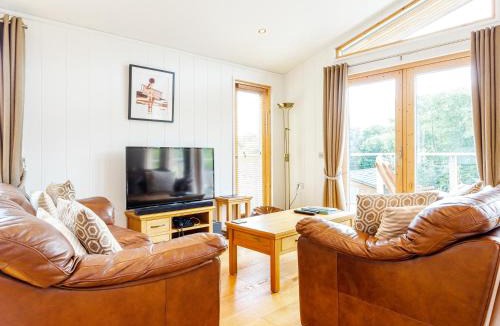 Looe House | 4 Hedgerows
