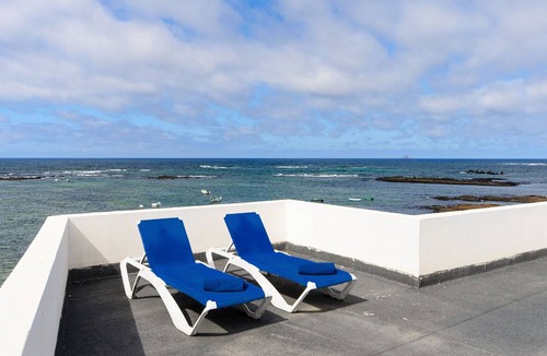 Orzola Apartment | 40 m² Apartment ∙ 1 bedroom ∙ 2 guests