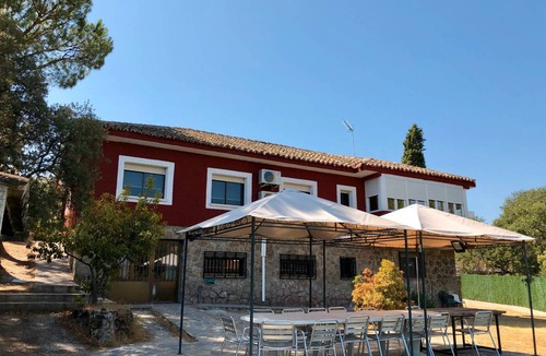 Valdemorillo House | 423 m² House ∙ 9 bedrooms ∙ 20 guests