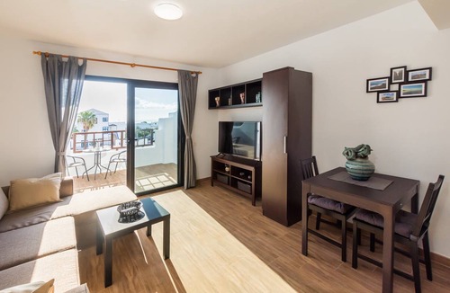 Costa Teguise Apartment | 50 m² Apartment ∙ 1 bedroom ∙ 4 guests