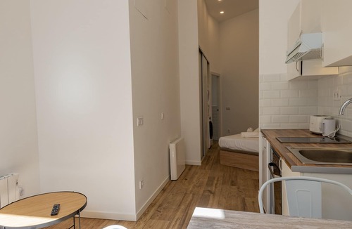 Vista Alegre House | 50 mts Metro, 4km Sol/atocha/retiro, Nuevo, Secadora y Lavadora, Wifi, Mascotas