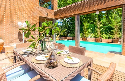 El Viso Apartment | 500 m² Apartment ∙ 5 bedrooms ∙ 14 guests