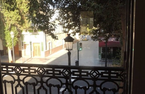 El Cabanyal Apartment | 5min to the beach, old fisherman's house, high-speed Wifi