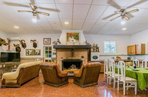 Lucena House | 6 bedroom amazing home in Lucena