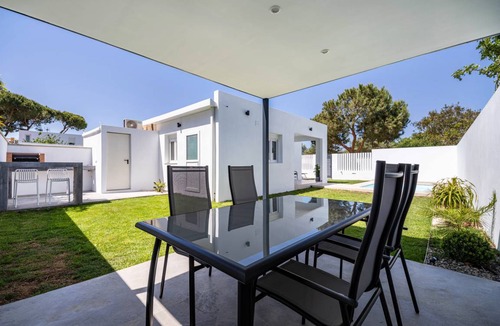 Chiclana de la Frontera House | 60 m² House ∙ 1 bedroom ∙ 4 guests