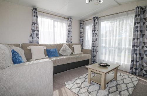 Bognor Regis House | 610 Caravan