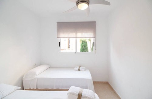Canet de Berenguer Apartment | 63 m² Apartment ∙ 2 bedrooms ∙ 5 guests