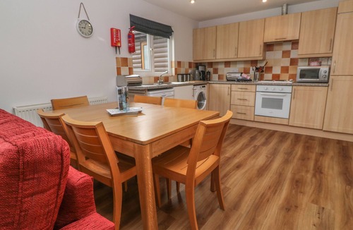 St Wenn Cottage | 64 Waterside
