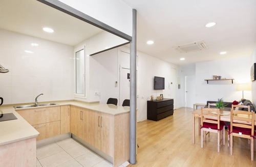 Sant Antoni Apartment | 75 m² Apartment ∙ 2 bedrooms ∙ 4 guests